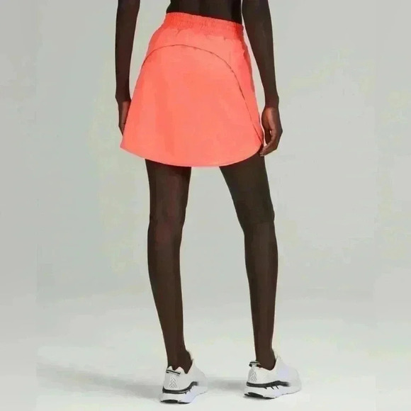 Lululemon Hotty Hot High-Rise Athletic Skort - Picture 2 of 8